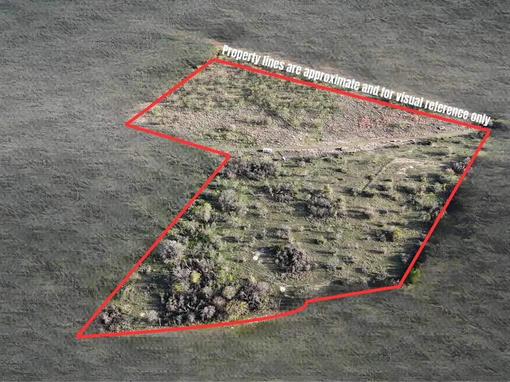 Bradley Daniel - Land