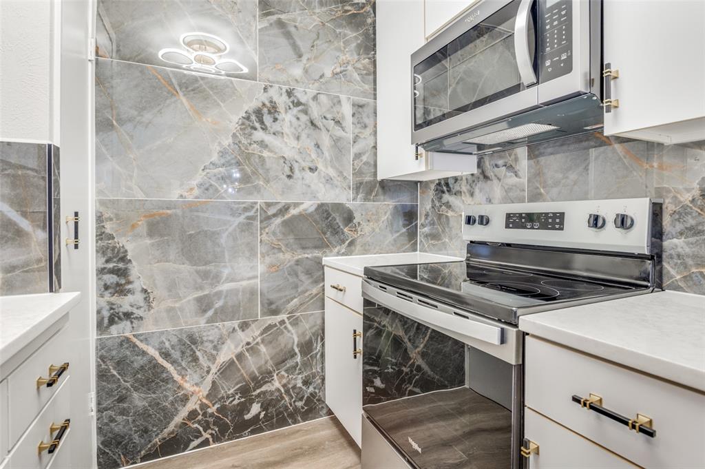 River Oaks Condos - Residential