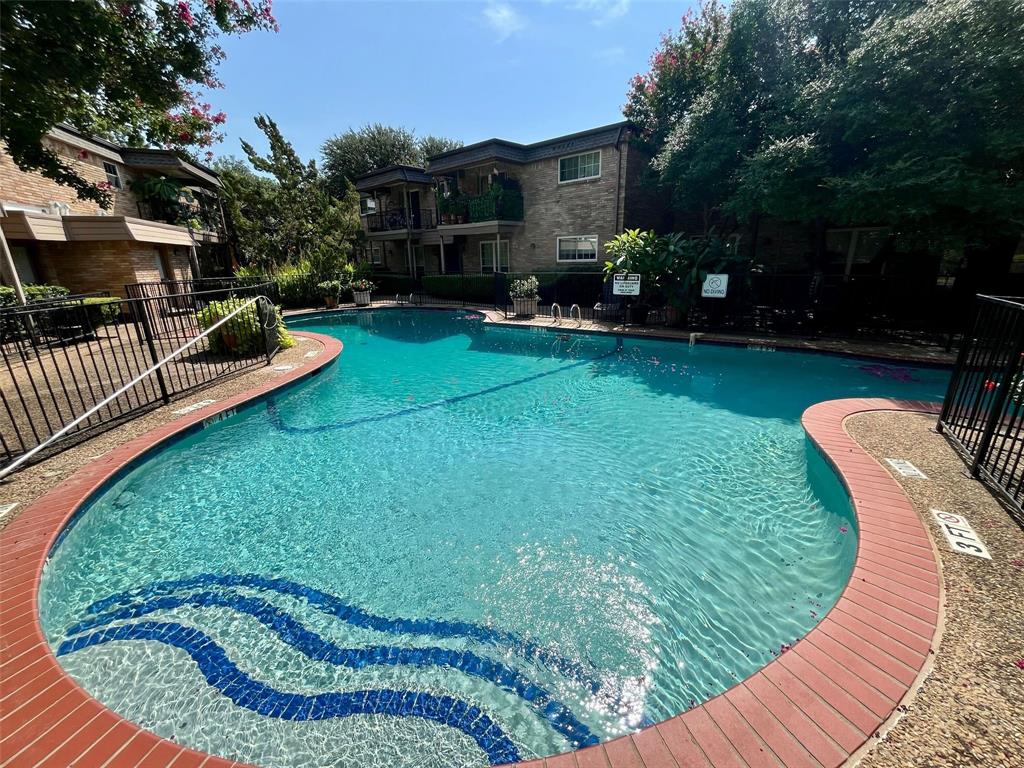 ROYAL CENTRAL CONDOMINIUMS - Residential Lease