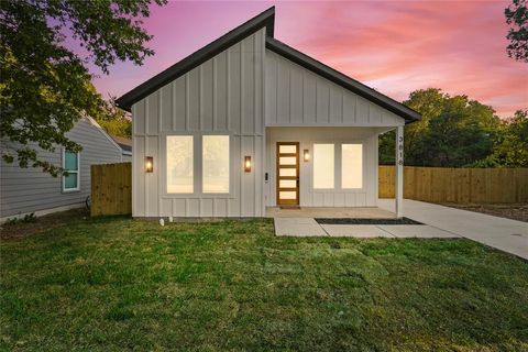 3818 Le Forge Avenue Dallas TX 75216
