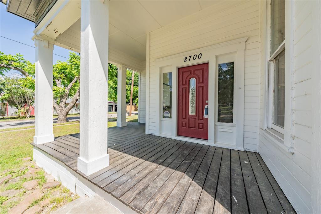2700 Grim Avenue