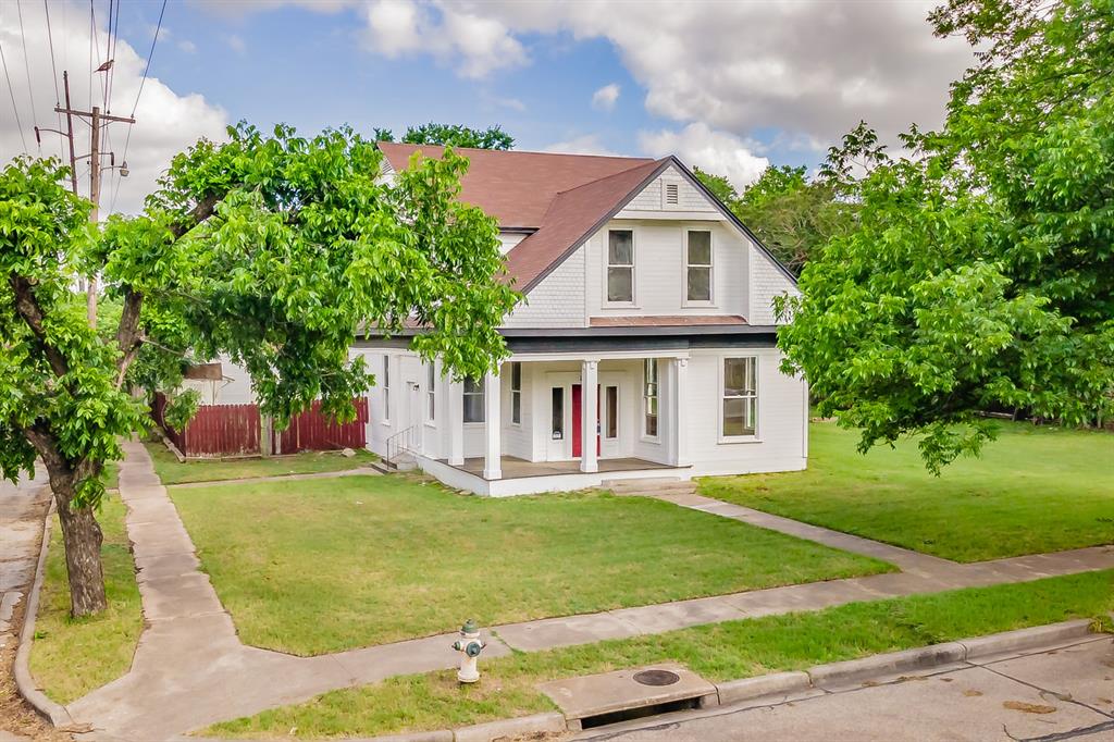 2700 Grim Avenue