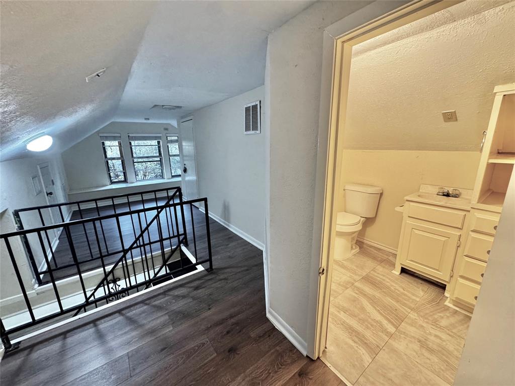 Western Hills Harbor - Residential Lease