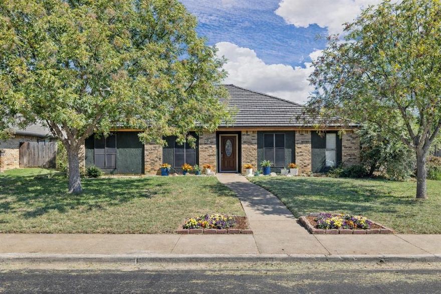 **SELLER IS OFFERING A $5,000 CREDIT TO BUYER FOR CLOSING COST ASSISTANCE; RATE BUY DOWN OR TOWARDS UPDATES** Welcome to this beautifully updated home in the heart of Hickory Creek! Dedicated fenced parking for a boat or RV! Quick access to a gated park with two ramps located right at the neighborhood entrance with free access for residents! Nestled in a charming, established neighborhood just minutes from the lake, this spacious 4-bedroom, 2.5-bathroom home offers the perfect blend of comfort, style, and location. Step inside to discover a thoughtfully designed layout featuring a dedicated home office—ideal for remote work or study—and a generously sized dining room perfect for gatherings. The updated kitchen is a true centerpiece, boasting modern finishes, ample counter space, and a seamless flow into the main living areas. A huge game room with a wet bar provides endless possibilities for entertainment, play, or relaxation. The spacious bedrooms offer comfort for everyone, while the primary suite provides a private retreat. With a 2-car garage, mature trees, and close proximity to the lake, parks, and local amenities, this home truly has it all. Don’t miss your chance to own a move-in-ready home in one of Hickory Creek’s most desirable areas!