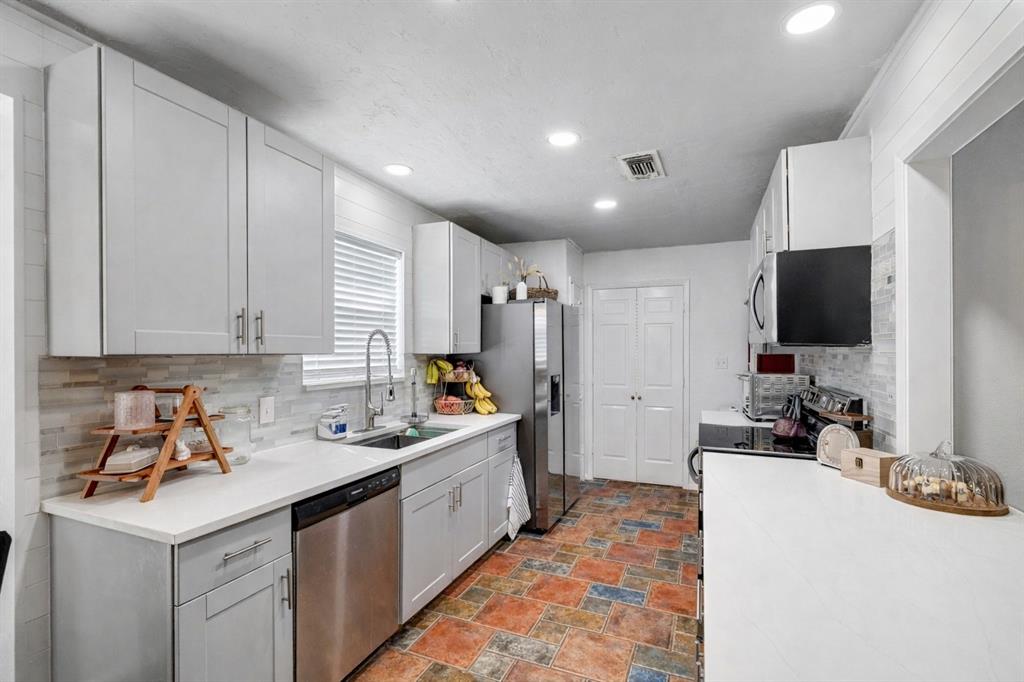 Hickory Hills Add - Residential