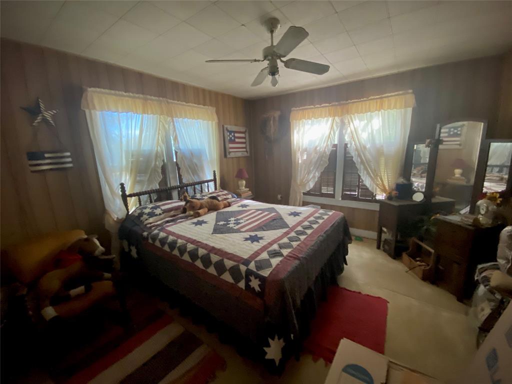 Tomas De La Vega - Residential