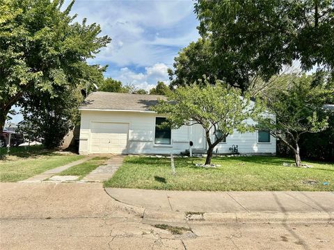 430 Carver Street Mesquite TX 75149