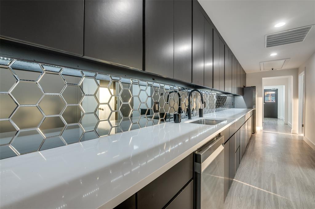 Webster & Woods North Park - Commercial Sale