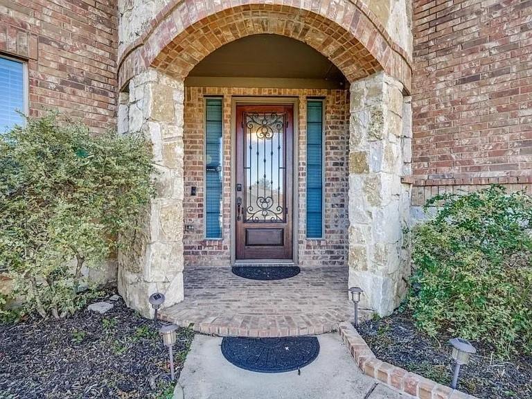403 Sodbury Court