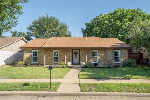 1808 Clear Creek Lane Carrollton TX 75007