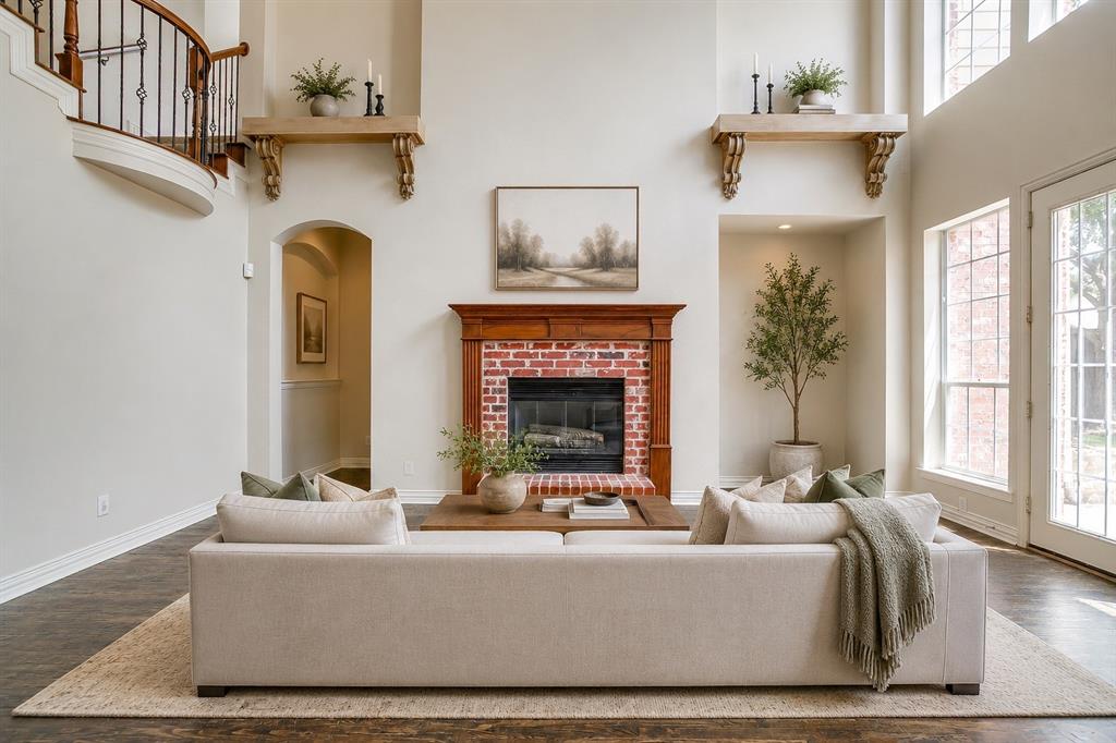 6898 Valley Brook Drive