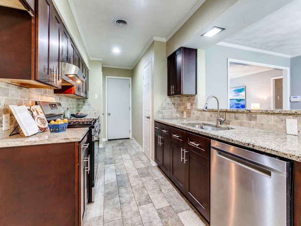 1106 Ridgeway Circle