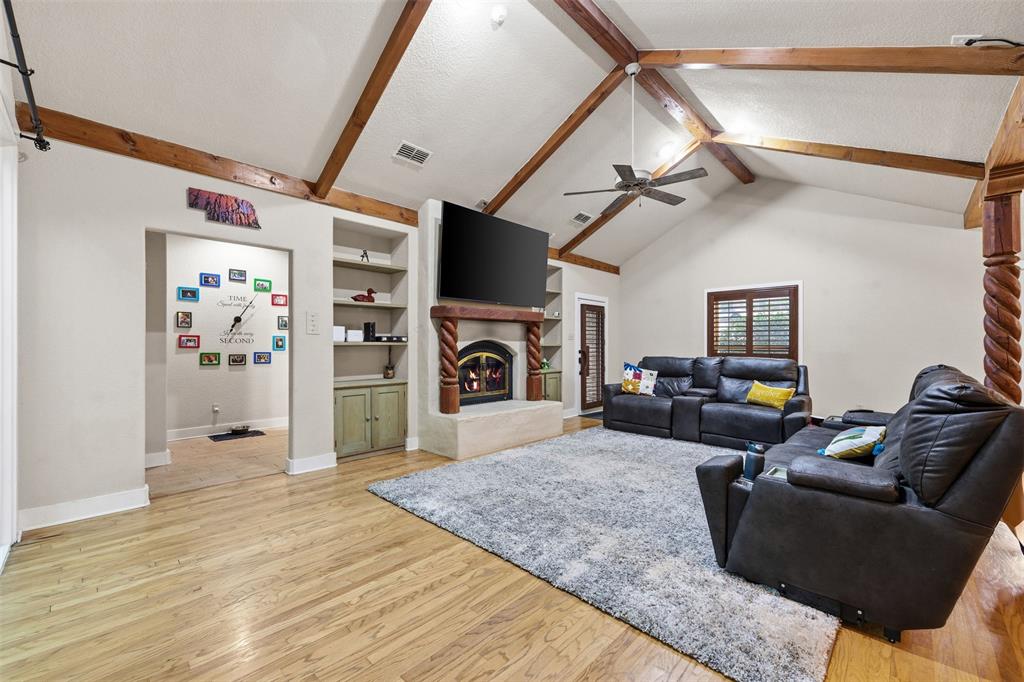 407 Ovilla Oaks Drive