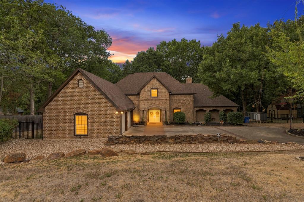 407 Ovilla Oaks Drive