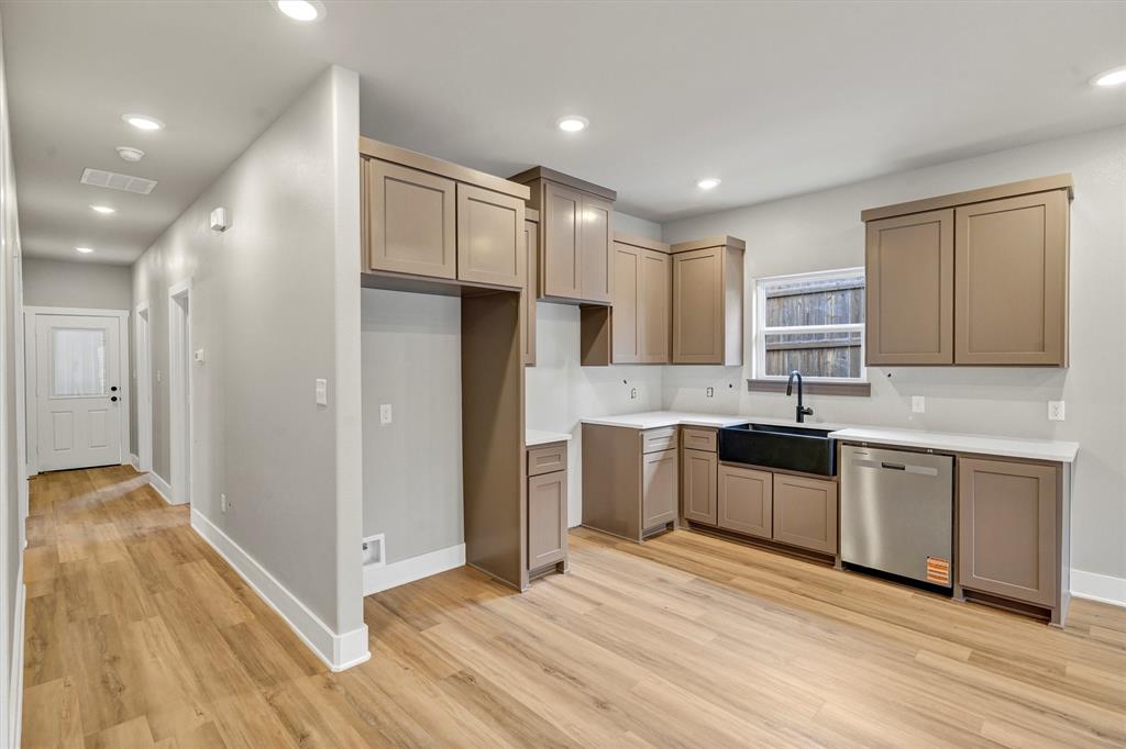 Western Hills Harbor - Residential