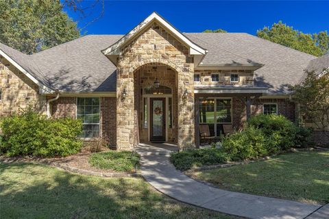 A home in Sulphur Springs