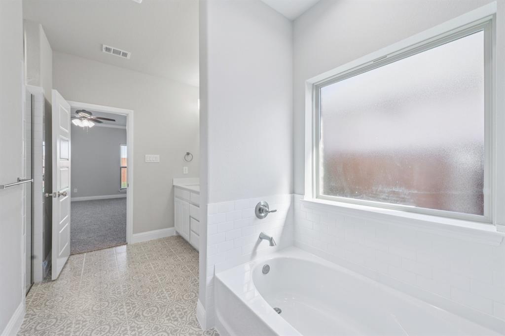 Eagle Glen Elements - Residential