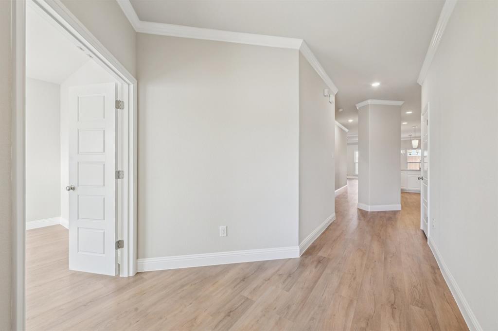 Eagle Glen Elements - Residential