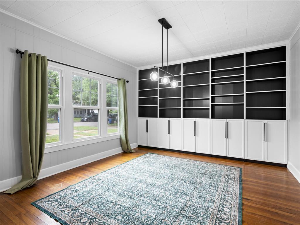 O T Ennis - Residential