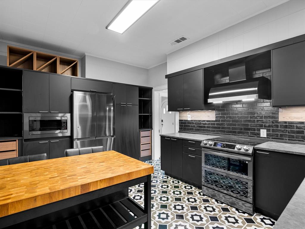 O T Ennis - Residential