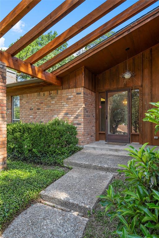 2624 Eldridge Lane