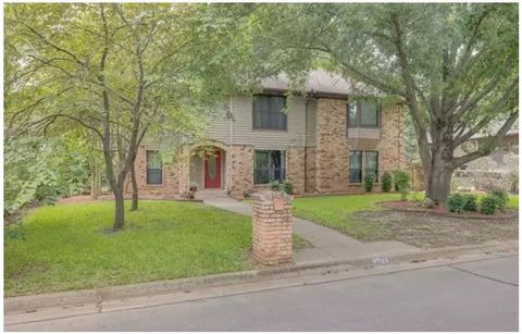 2719 Sunrise Drive Arlington TX 76006