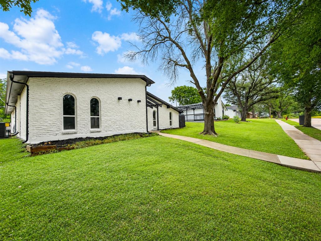 3406 Country Club Drive