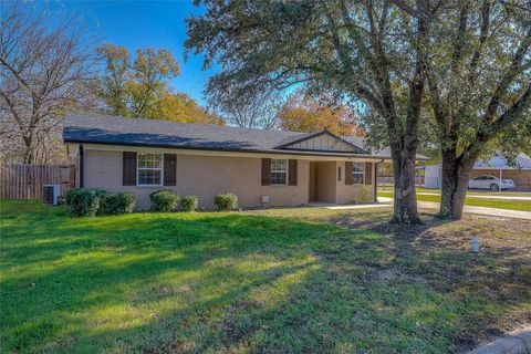 A home in Sulphur Springs