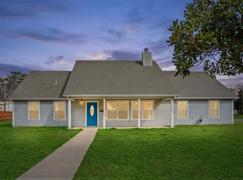 Tiny photo for 130 Lamar Street, Sulphur Springs, TX 75482 (MLS # 21175771)