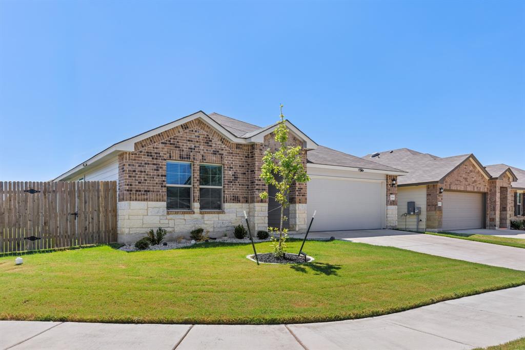 2506 Rollett Drive