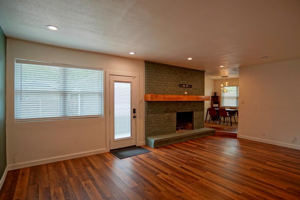 3260 Clark Lane