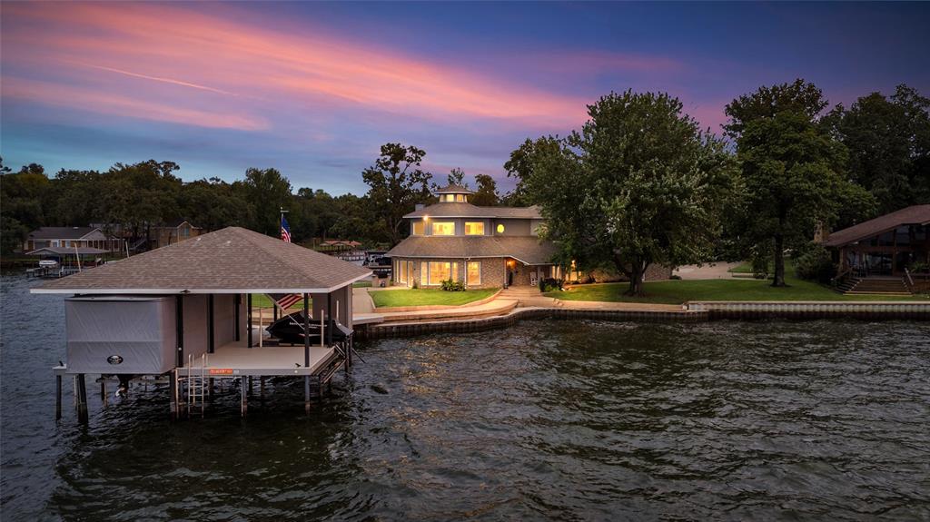 258 Lakeview Drive