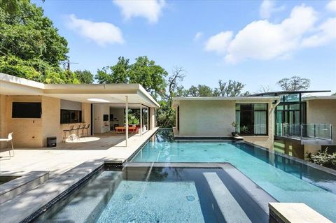 Tiny photo for 2100 Indian Creek Drive, Westover Hills, TX 76107 (MLS # 21069266)