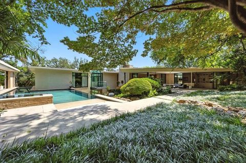 Tiny photo for 2100 Indian Creek Drive, Westover Hills, TX 76107 (MLS # 21069266)