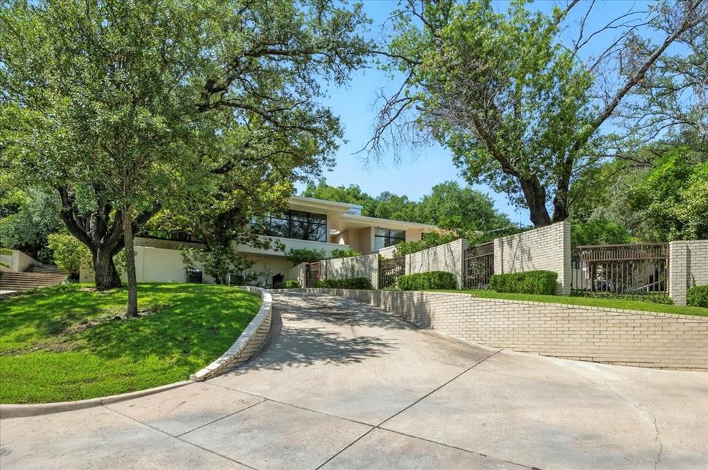 2100 Indian Creek Drive