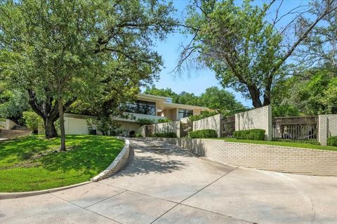 Tiny photo for 2100 Indian Creek Drive, Westover Hills, TX 76107 (MLS # 21069266)