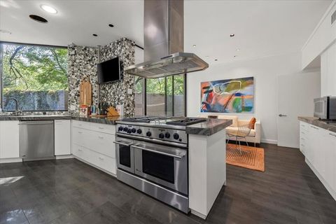 Tiny photo for 2100 Indian Creek Drive, Westover Hills, TX 76107 (MLS # 21069266)