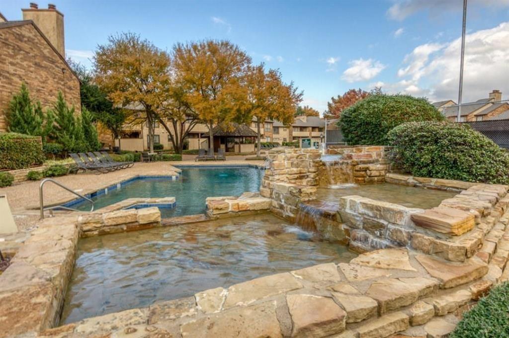 Cloisters Condo The - Residential