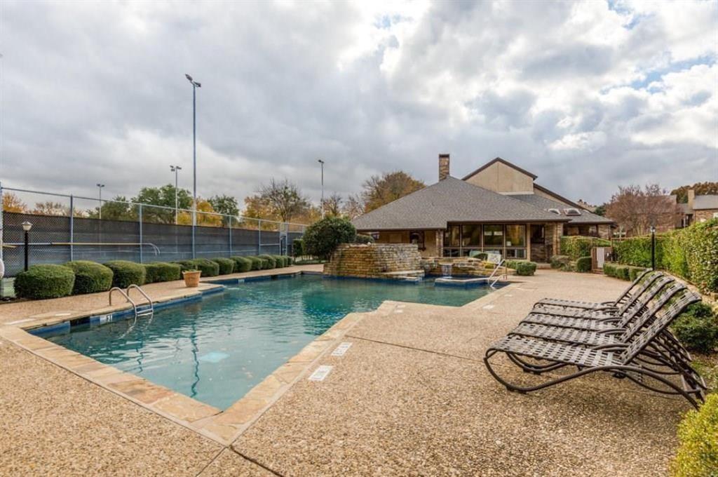 Cloisters Condo The - Residential