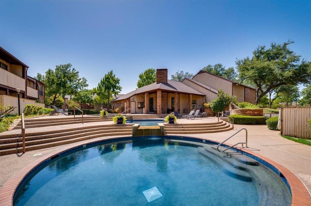 Cloisters Condo The - Residential