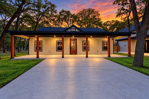 Photo of 203 Seagrove Lane, Quinlan, TX 75474 (MLS # 21403181)