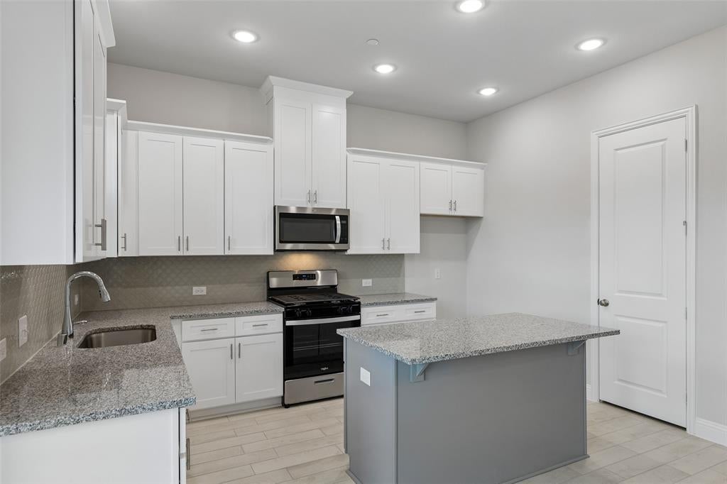 928 Heart Reef Road