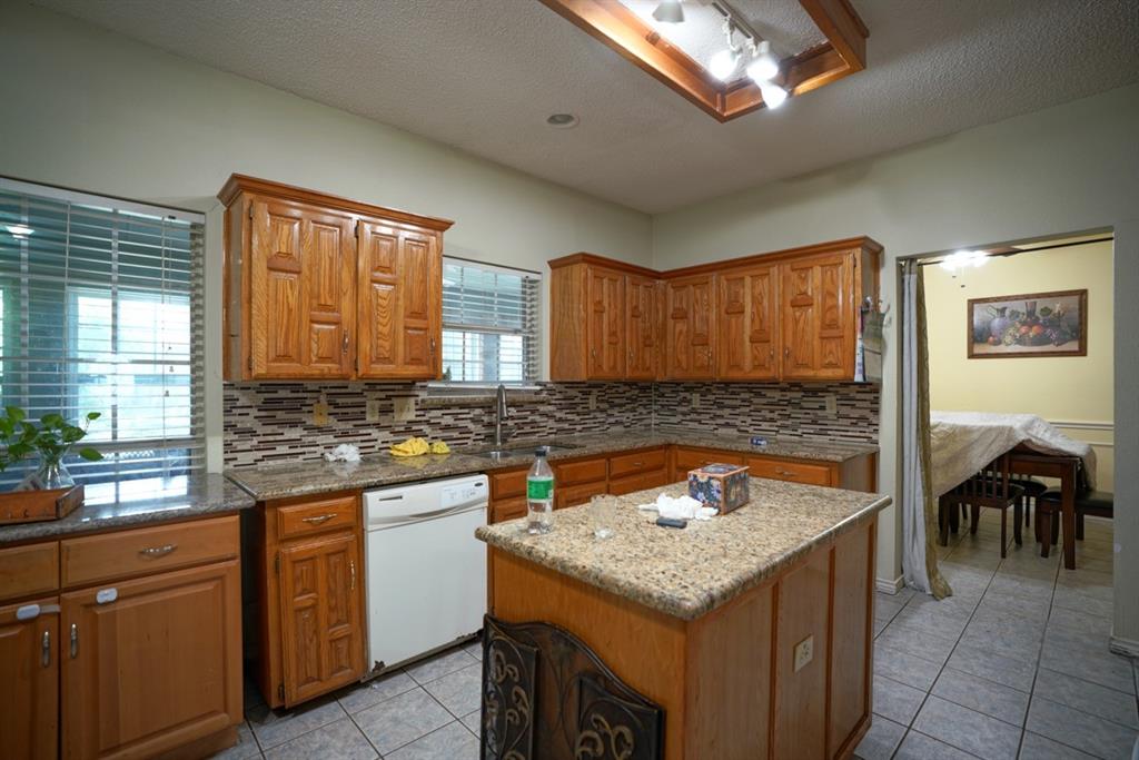 728 Violet Court