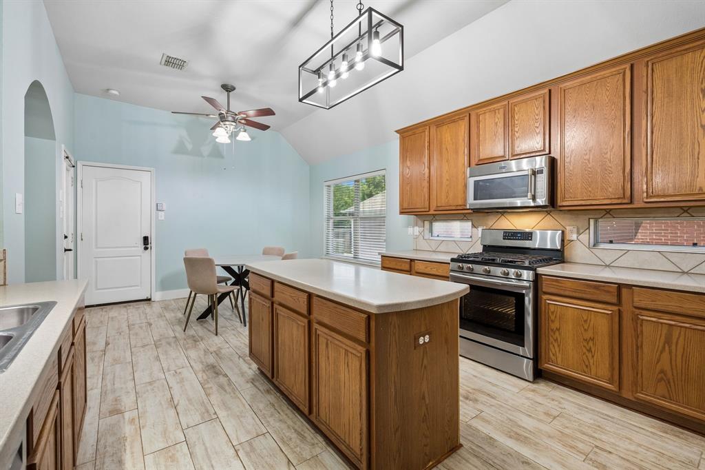 1305 Stanford Drive