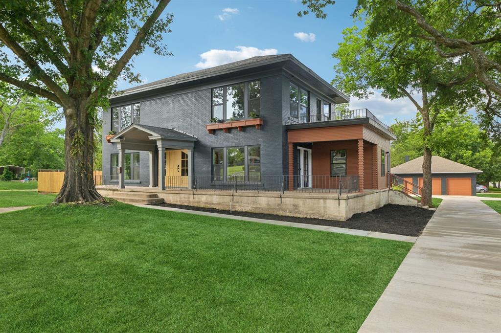 702 GRIFFITH