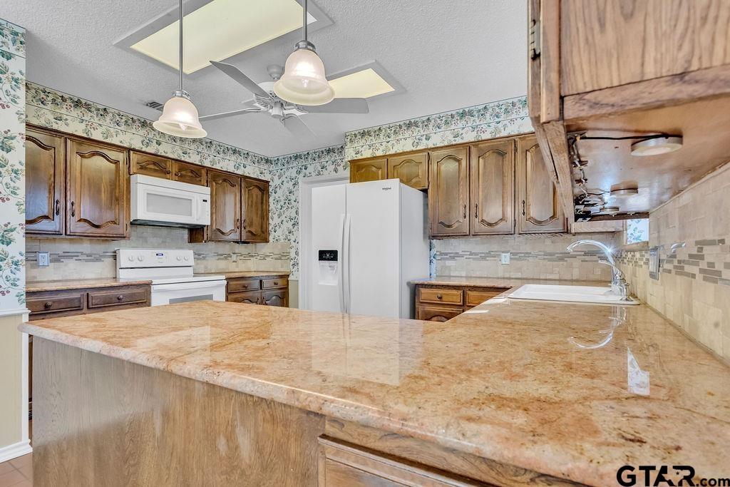 Hide A Way Lake - Residential