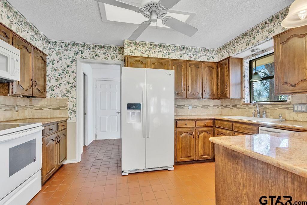 Hide A Way Lake - Residential