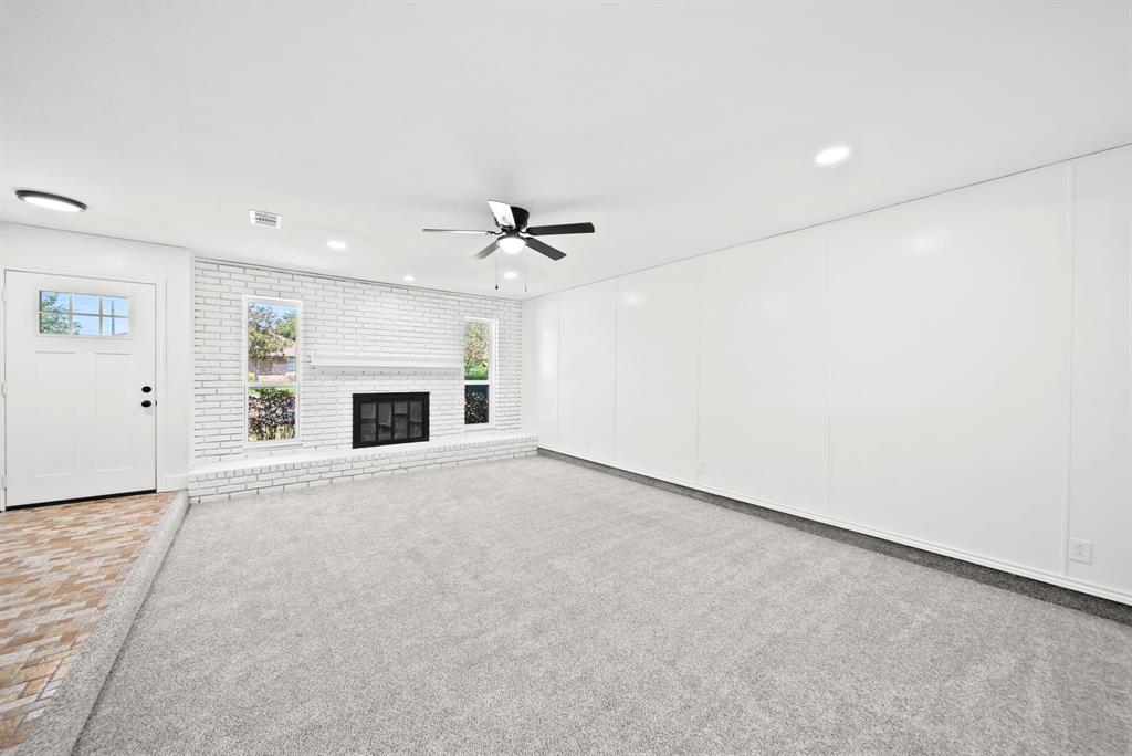 3802 Roan Circle