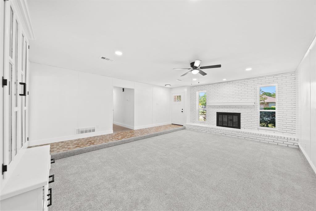 3802 Roan Circle