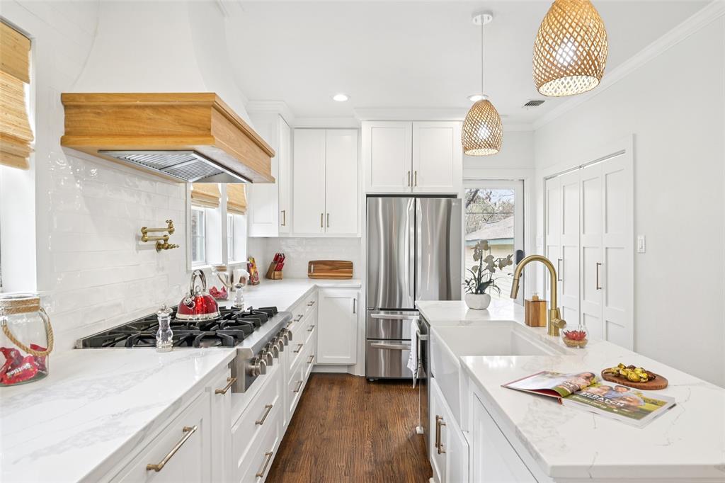 Hollywood Rev - Residential